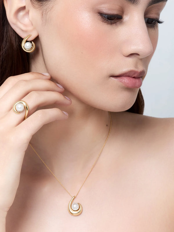14kt Pearl Curl NecklaceMATEO Jewelry New York