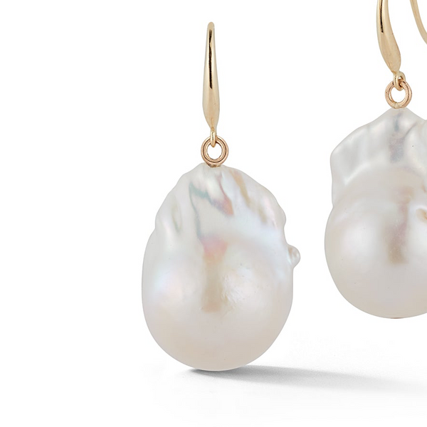 Gotas de pérolas barrocas em ouro 14kt
