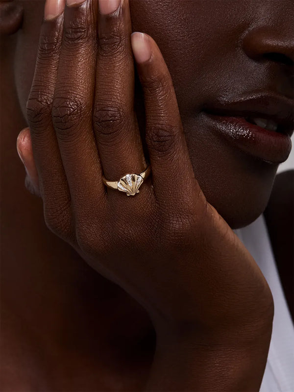 14kt Petite Venus Signet RingMATEO Jewelry New York