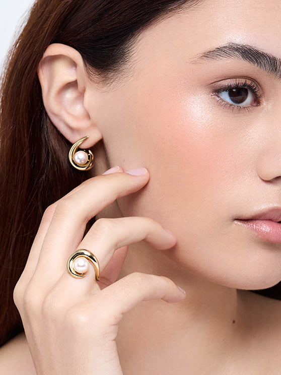 Pearl Curl Ring