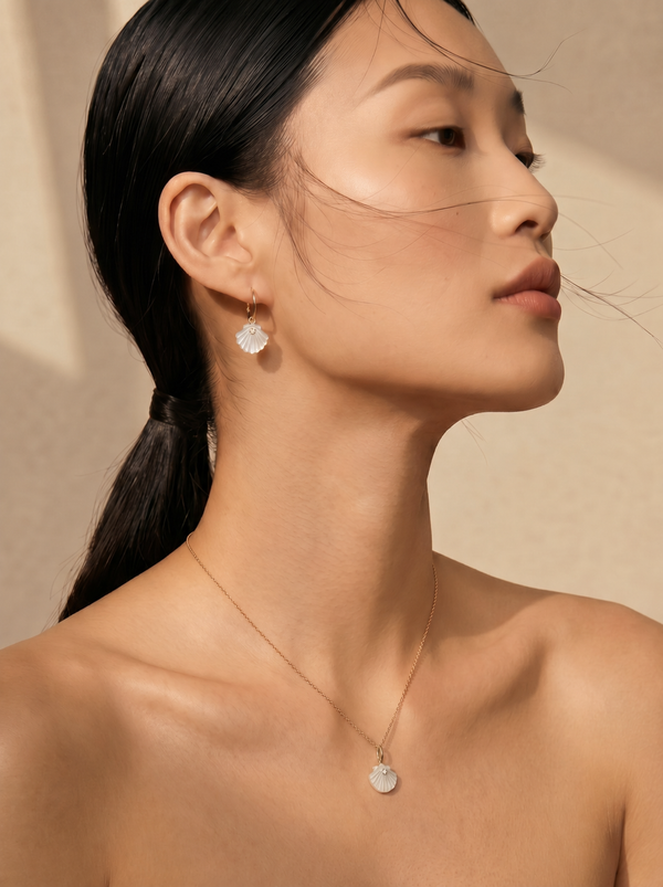 Carved Mother of Pearl Venus Shell Necklace