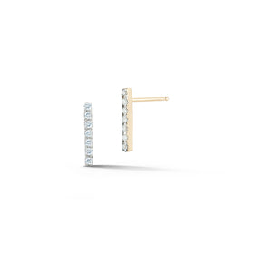 Brincos Formato de Barra em Ouro 14k com Pequenos Diamantes