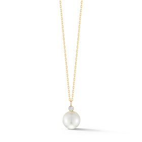 Colar de pérolas e diamantes em ouro 14kt